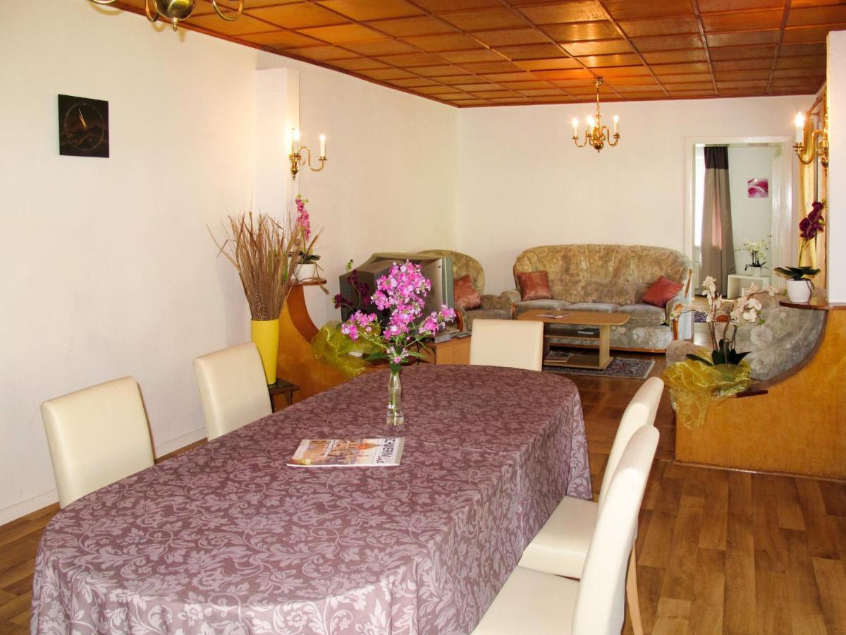 Holiday Home Alexorella Godern Exterior foto
